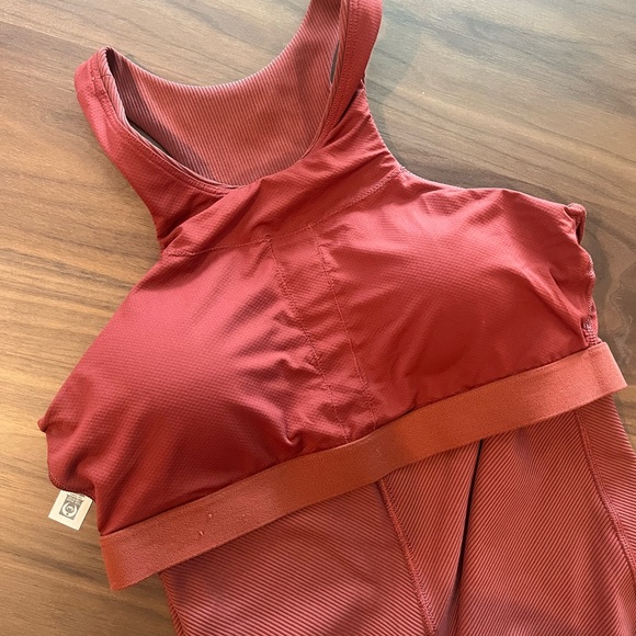 Athleta - Intensity Support Top in SuperSonic - Picture 8 of 10